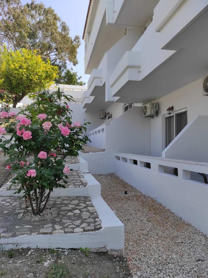 Arocaria - Faliraki Peaceful Apartments Exteriör bild